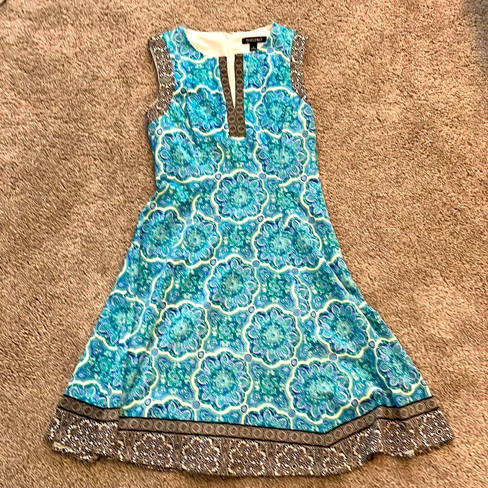 🌸2/$30 Pretty Floral Dress